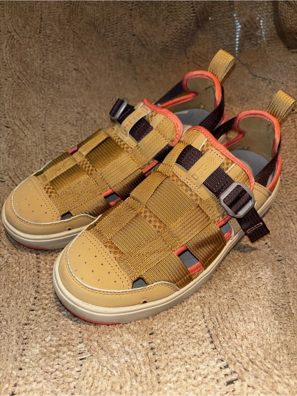 Stio Cut Bank Sport Sandals Womens 9.5 Tan Coral Outdoor Shoes